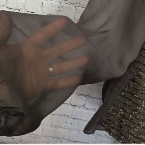 A’REVE ANTHROPOLOGIE LOW DRAPE BACK BLOUSE  size M - Picture 6 of 8